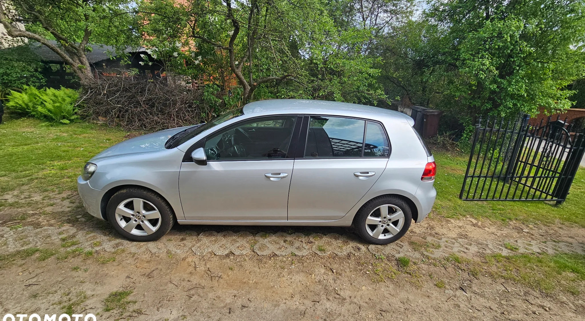 Volkswagen Golf cena 26499 przebieg: 224570, rok produkcji 2010 z Jaworzno małe 742